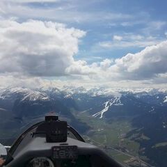 Flugwegposition um 11:52:58: Aufgenommen in der Nähe von Gemeinde Eben im Pongau, Österreich in 2245 Meter